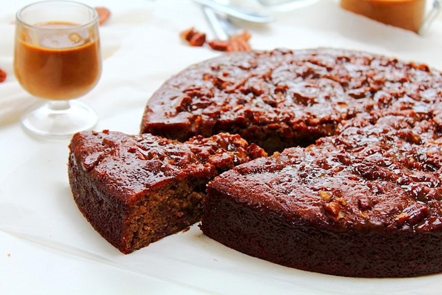 Date Cake — Silk Route food memoir by Shayma Saadat – The Spice ...